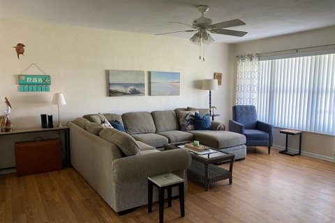 Apartamento en alquiler en New Smyrna Beach, Florida, 3 dormitorios, 103.68 m2 № 1535145 - foto 3