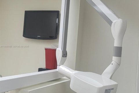 Immobilier commercial à vendre à Dania Beach, Floride № 1988081 - photo 11