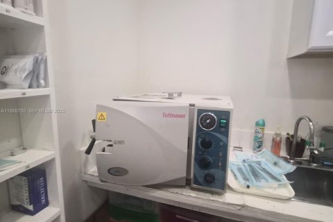 Immobilier commercial à vendre à Dania Beach, Floride № 1988081 - photo 4