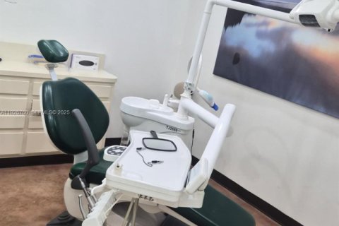 Immobilier commercial à vendre à Dania Beach, Floride № 1988081 - photo 9