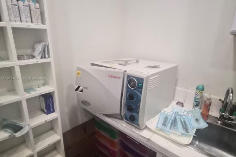 Immobilier commercial à vendre à Dania Beach, Floride № 1988081 - photo 2