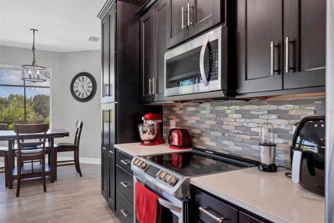 Снять в аренду виллу или дом в Энглвуд, Флорида 6 комнат, 164.34м2, № 224856 - фото 19