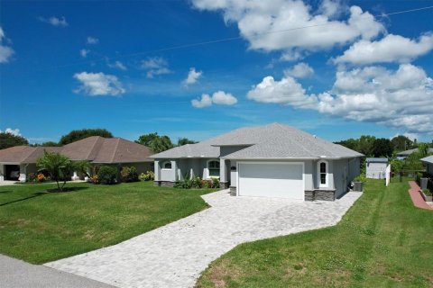 Снять в аренду виллу или дом в Энглвуд, Флорида 6 комнат, 164.34м2, № 224856 - фото 4