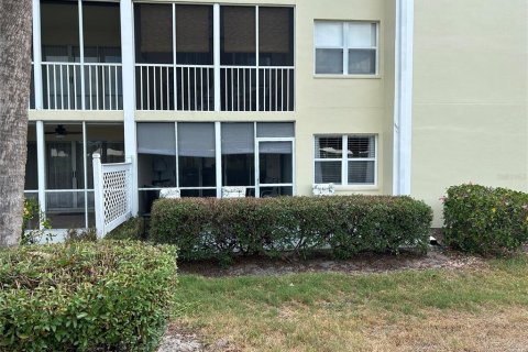 Снять в аренду кондоминиум в Венеция, Флорида 8 комнат, 93.09м2, № 1680947 - фото 17