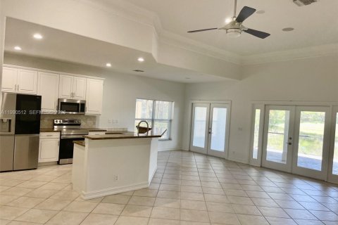 Casa en alquiler en Parkland, Florida, 3 dormitorios, 183.67 m2 № 2057906 - foto 5