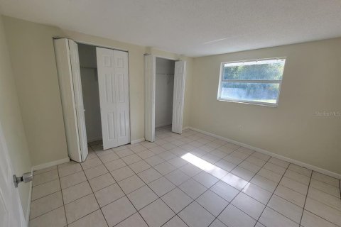 House in Port Charlotte, Florida 3 bedrooms, 98.1 sq.m. № 2166436 - photo 10