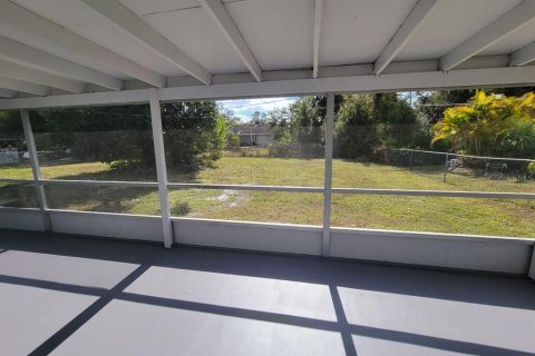 House in Port Charlotte, Florida 3 bedrooms, 98.1 sq.m. № 2166436 - photo 22