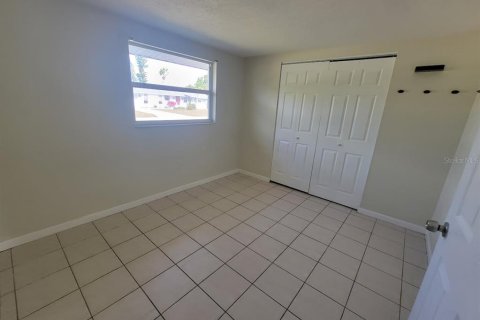 House in Port Charlotte, Florida 3 bedrooms, 98.1 sq.m. № 2166436 - photo 15