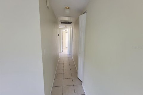 House in Port Charlotte, Florida 3 bedrooms, 98.1 sq.m. № 2166436 - photo 9