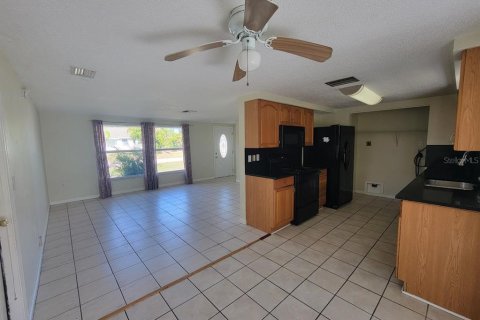 House in Port Charlotte, Florida 3 bedrooms, 98.1 sq.m. № 2166436 - photo 5