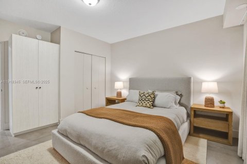 Copropriété à vendre à Sunny Isles Beach, Floride: 2 chambres, 116.59 m2 № 2019030 - photo 26