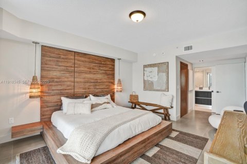 Copropriété à vendre à Sunny Isles Beach, Floride: 2 chambres, 116.59 m2 № 2019030 - photo 3