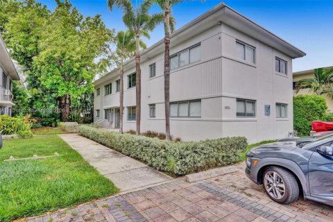 Apartment in Miami Beach, Florida 1 bedroom, 78.97 sq.m. № 2402472