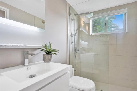 Apartment in Miami Beach, Florida 1 bedroom, 78.97 sq.m. № 2402472 - photo 30