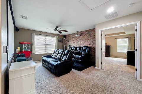 House in Orlando, Florida 3 bedrooms, 238.76 sq.m. № 1873614 - photo 9