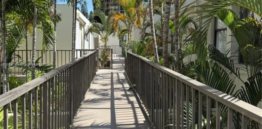 Condo à Aventura, Floride, 3 chambres № 1878900