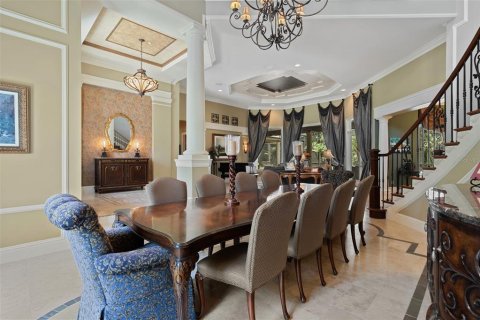 House in Longwood, Florida 7 bedrooms, 1115.38 sq.m. № 2112687 - photo 9