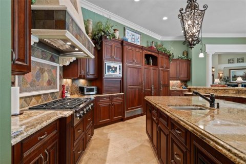 House in Longwood, Florida 7 bedrooms, 1115.38 sq.m. № 2112687 - photo 13