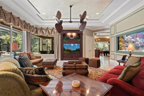 House in Longwood, Florida 7 bedrooms, 1115.38 sq.m. № 2112687 - photo 19