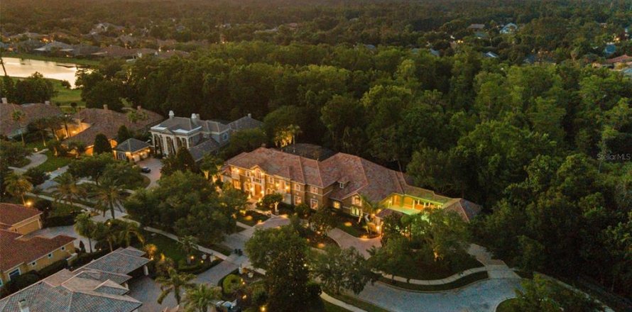 House in Longwood, Florida 7 bedrooms, 1115.38 sq.m. № 2112687