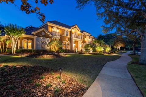 House in Longwood, Florida 7 bedrooms, 1115.38 sq.m. № 2112687 - photo 4