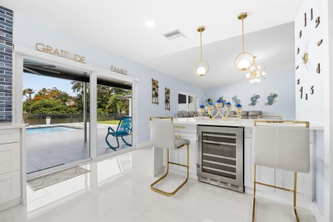 House in Lake Clarke Shores, Florida 4 bedrooms, 244.52 sq.m. № 2366379 - photo 23