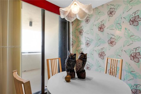 Copropriété à vendre à Miami Beach, Floride: 2 chambres, 93.37 m2 № 1818482 - photo 11