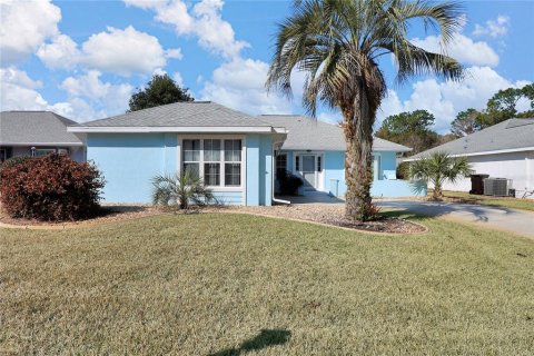 House in Ocala, Florida 2 bedrooms, 128.11 sq.m. № 2150361