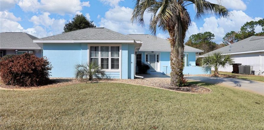 House in Ocala, Florida 2 bedrooms, 128.11 sq.m. № 2150361