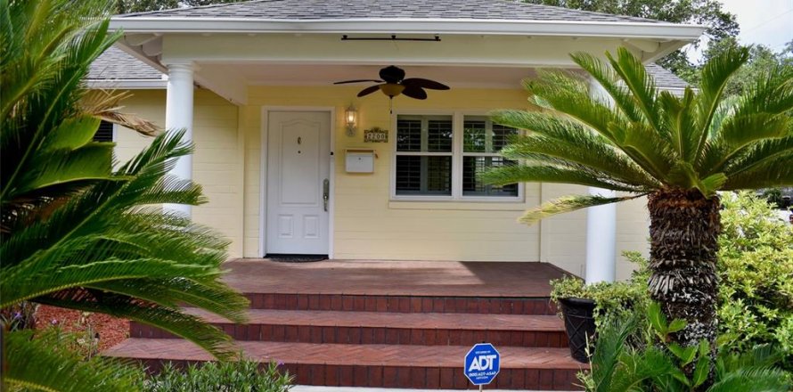 Casa en Orlando, Florida 3 dormitorios, 135.64 m2 № 2214155