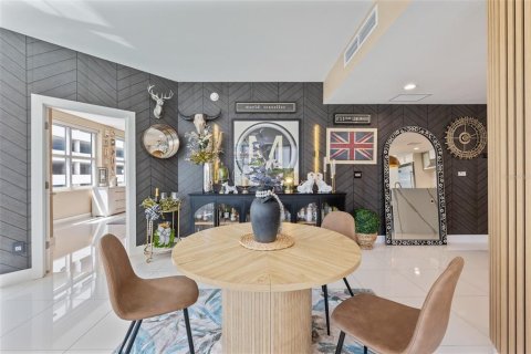 Copropriété à vendre à Tampa, Floride: 2 chambres, 201.51 m2 № 1880818 - photo 12