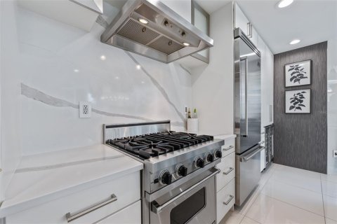 Copropriété à vendre à Tampa, Floride: 2 chambres, 201.51 m2 № 1880818 - photo 9