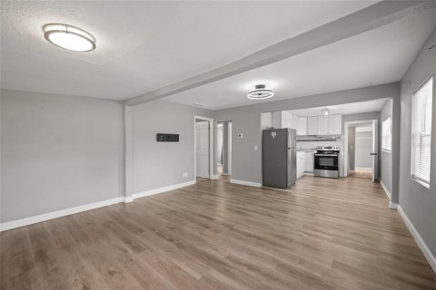 Immobilier commercial à vendre à Tarpon Springs, Floride: 5 chambres, 180.23 m2 № 1919794 - photo 11