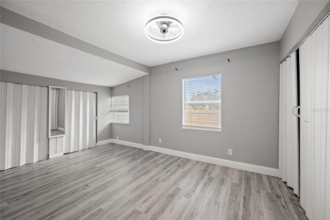 Immobilier commercial à vendre à Tarpon Springs, Floride: 5 chambres, 180.23 m2 № 1919794 - photo 13