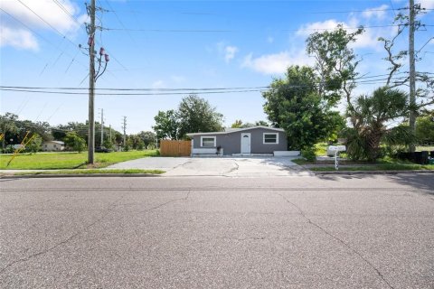 Immobilier commercial à vendre à Tarpon Springs, Floride: 5 chambres, 180.23 m2 № 1919794 - photo 3