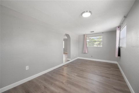 Immobilier commercial à vendre à Tarpon Springs, Floride: 5 chambres, 180.23 m2 № 1919794 - photo 6
