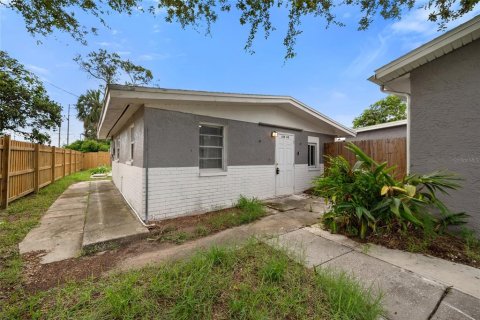 Immobilier commercial à vendre à Tarpon Springs, Floride: 5 chambres, 180.23 m2 № 1919794 - photo 27