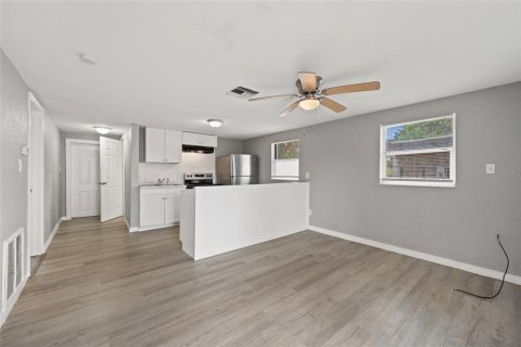 Immobilier commercial à vendre à Tarpon Springs, Floride: 5 chambres, 180.23 m2 № 1919794 - photo 29