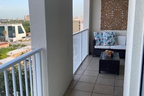 Condo in Miami, Florida, 2 bedrooms  № 1707530 - photo 25