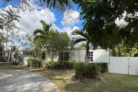 Дом в Майами, Флорида 3 спальни, 99.03м2 № 1997648