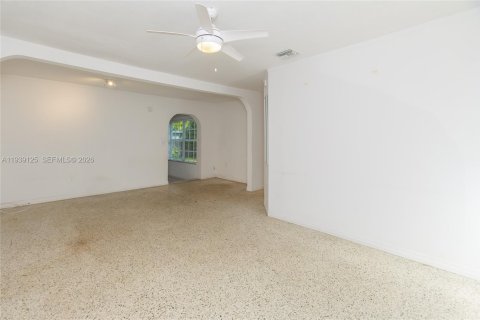 House in Miami, Florida 3 bedrooms, 99.03 sq.m. № 1997648 - photo 27