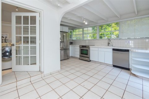 House in Miami, Florida 3 bedrooms, 99.03 sq.m. № 1997648 - photo 29