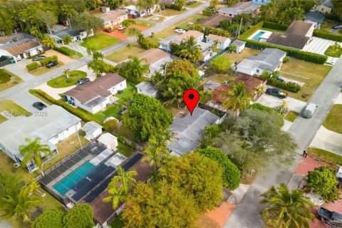 House in Miami, Florida 3 bedrooms, 99.03 sq.m. № 1997648 - photo 5