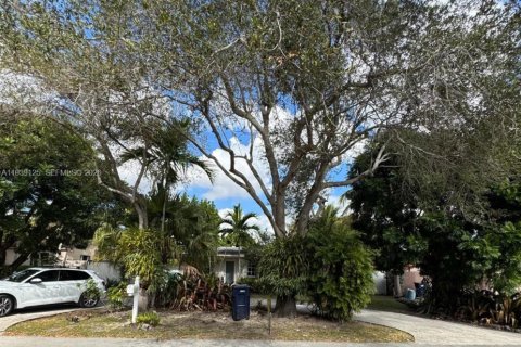 Купить виллу или дом в Майами, Флорида 3 спальни, 99.03м2, № 1997648 - фото 3