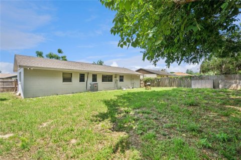 Villa ou maison à vendre à Apopka, Floride: 3 chambres, 123.1 m2 № 2091600 - photo 12