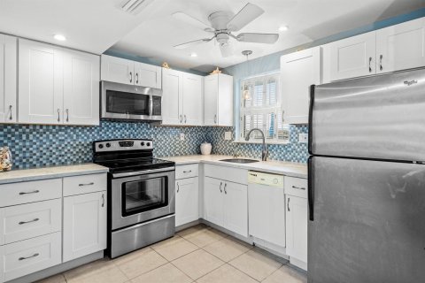 Copropriété à vendre à Boynton Beach, Floride: 2 chambres, 74.6 m2 № 2087704 - photo 7