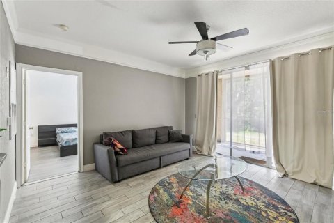 Condominio en alquiler en Tampa, Florida, 2 dormitorios, 95.88 m2 № 2112116 - foto 22