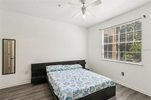 Condominio en alquiler en Tampa, Florida, 2 dormitorios, 95.88 m2 № 2112116 - foto 7