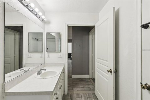 Condominio en alquiler en Tampa, Florida, 2 dormitorios, 95.88 m2 № 2112116 - foto 19