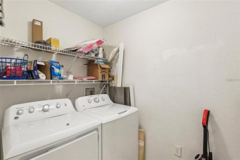 Condominio en alquiler en Tampa, Florida, 2 dormitorios, 95.88 m2 № 2112116 - foto 14
